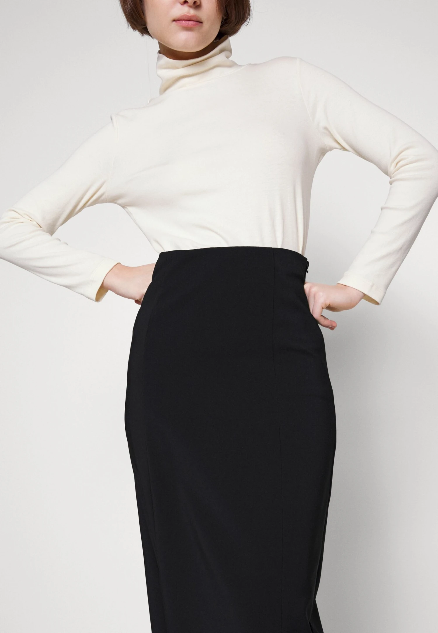 Gestuz Joelle SkirtGonna A TubinoBlack Donna Gonne GE221B04Y-Q11 10 Gestuz Joelle SkirtGonna A TubinoBlack Donna Gonne GE221B04Y-Q11 - immagine 8