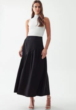 Vendite Adidas Originals || Steve Madden || Next -Vendite Adidas Originals || Steve Madden || Next cc7b9a252f2740e082b14dc8b8c003d9